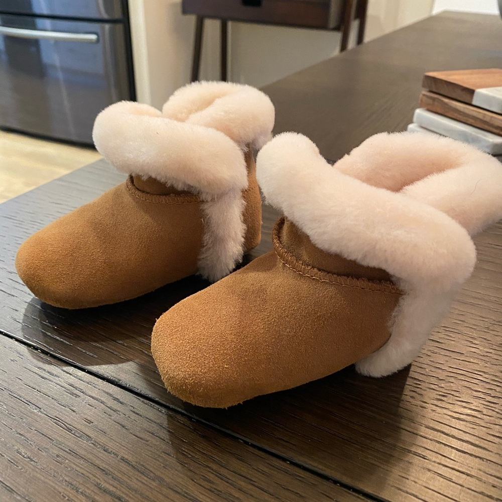 Baby Ugg’s Size 4/5